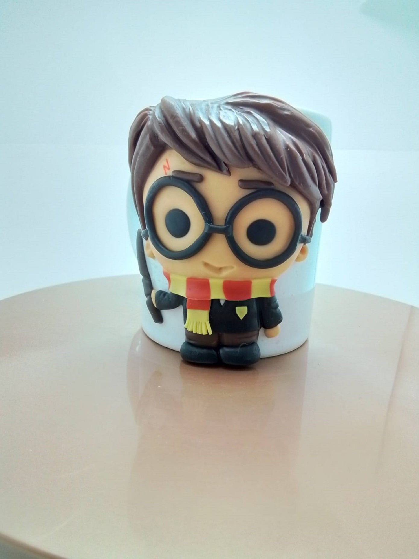 Caneca Decorada com Aplique de Biscuit