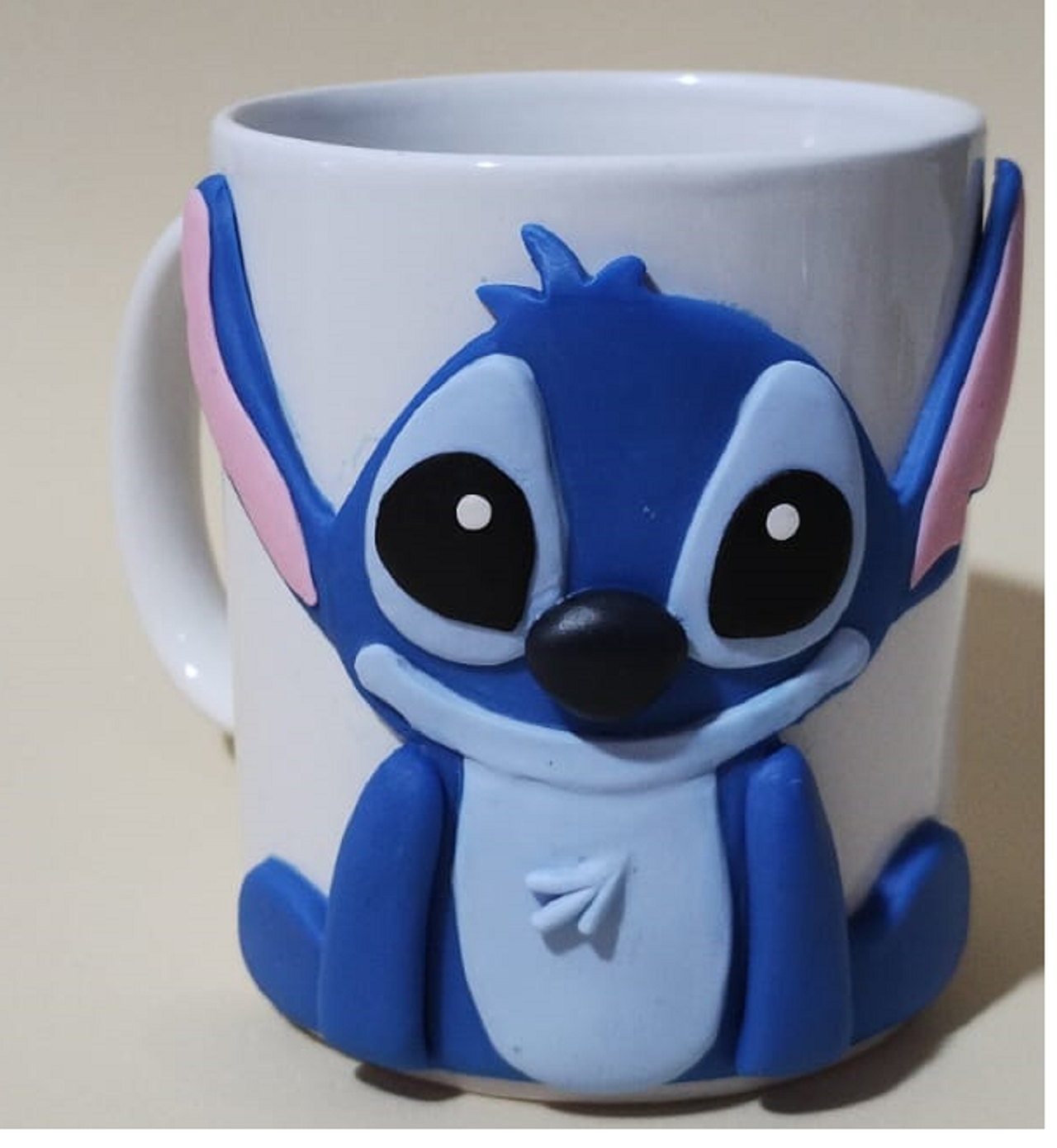 Caneca Decorada com Aplique de Biscuit