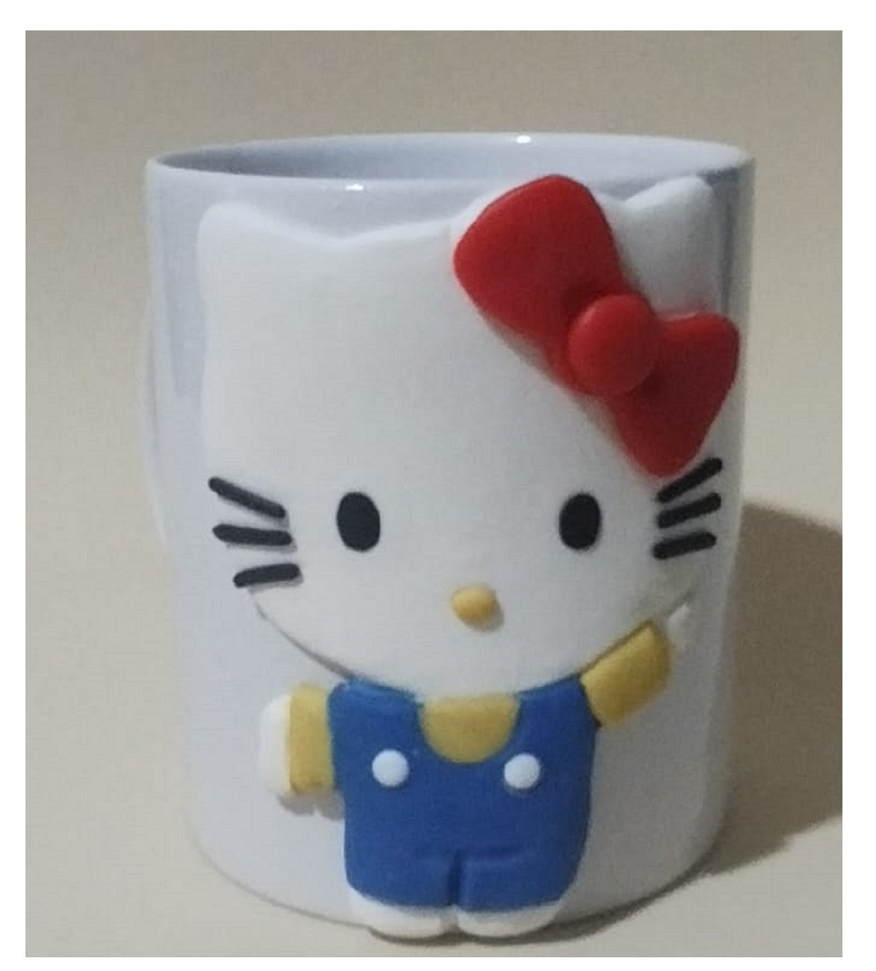 Caneca Decorada com Aplique de Biscuit